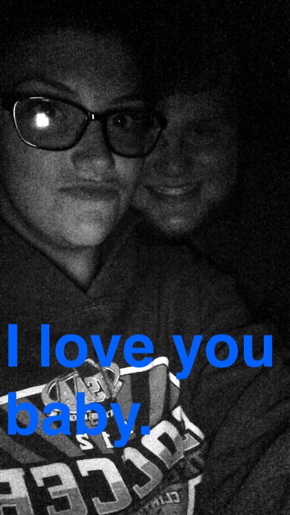 B_warden53's tweet photo. Living life with the love of my life. 💕😍 https://t.co/Vum0g3Mc9o