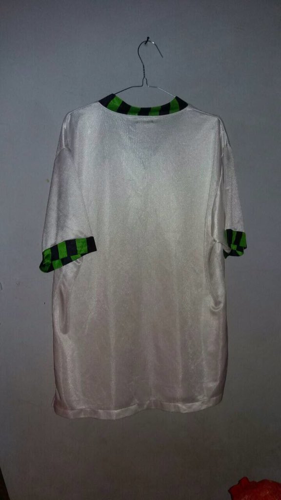 JerseyBertatto_'s tweet photo. #LJB9
Moenchengladbach home 1992
O (73x55)
VGC
Banyak pulls dan bobbles
Scratch 3 cm di belakang https://t.co/cjMRyBiDoW
