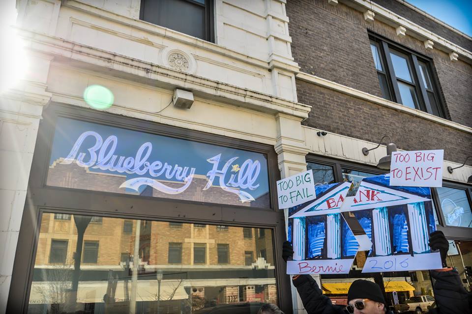 STL4Bernie's tweet photo. #BernDownTheLoop #MarchForBernie #STL4Bernie https://t.co/4HwUt59ykA