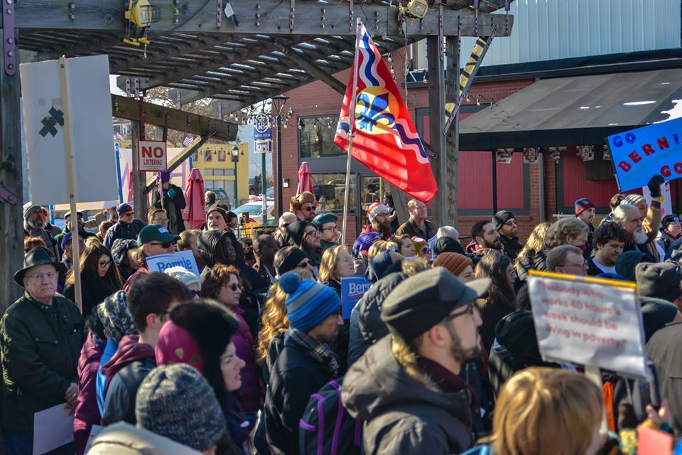 STL4Bernie's tweet photo. #BernDownTheLoop #MarchForBernie #STL4Bernie https://t.co/54RJ8KhZKG