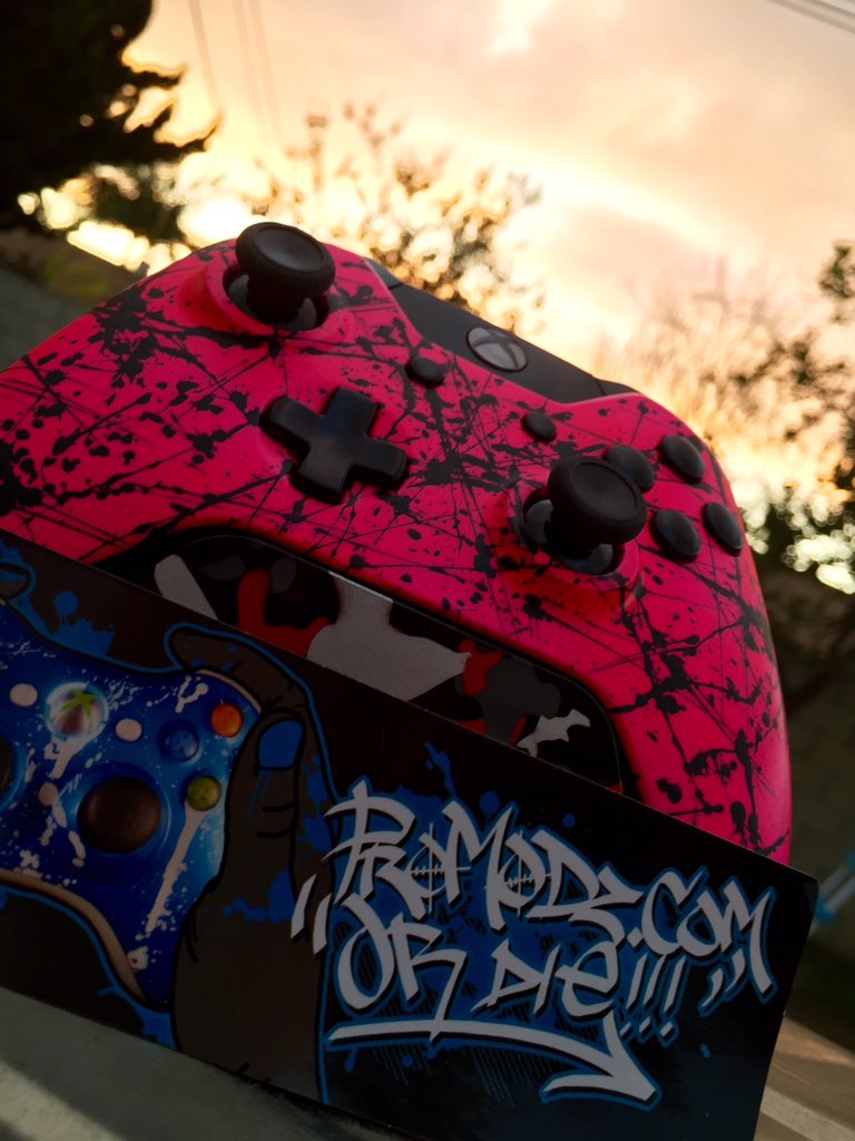 imRyzque's tweet image. I love this photo too much to not post it. #promodz #xboxone