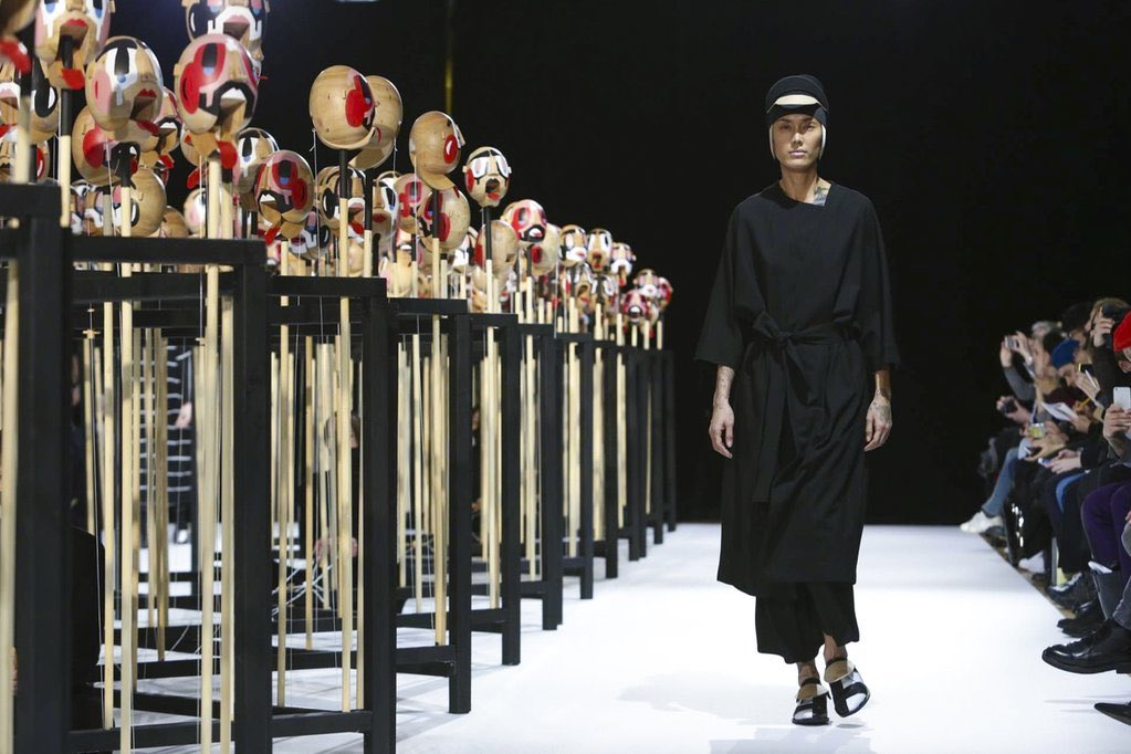 FA'VELAPUNK x HENRIK VIBSKOV FW16 #parisfashionweek #henrikvibskov #thejawsnutspiece #fw16 #faempel #favelapunk