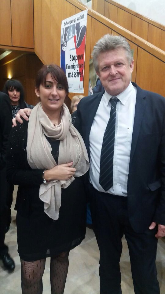 JulieApricena's tweet photo. Encore une bonne soirée avec le #FN #Cher et #FNJCher . Merci à @ph_loiseau pour sa présence à #Bourges . https://t.co/QlZhsMNsj4