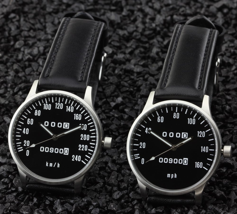 Z900US's tweet photo. #Kawasaki #z1 #z900 #zed: Our #speedometer #watches for Z 900 and Z 1000 owners! https://t.co/4ZCubQyjXc https://t.co/tRgx6tGCcN