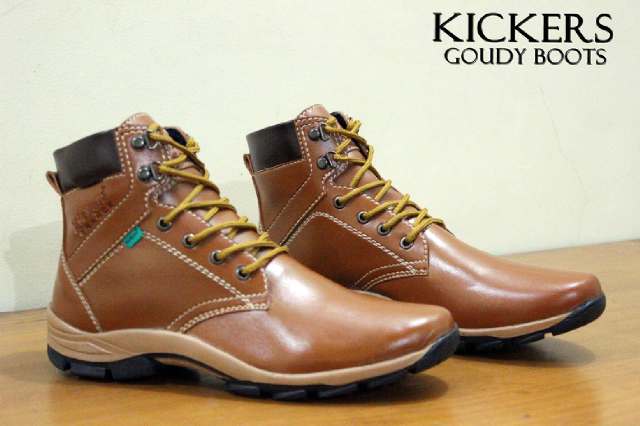 spatuconvesid's tweet photo. KICKERS  | SIZE 40-44| IDR 240K | Order ?Pin BBM 22A7745C / WA : 085736722224 | @JatengIKLAN https://t.co/IaaLS64yt4
