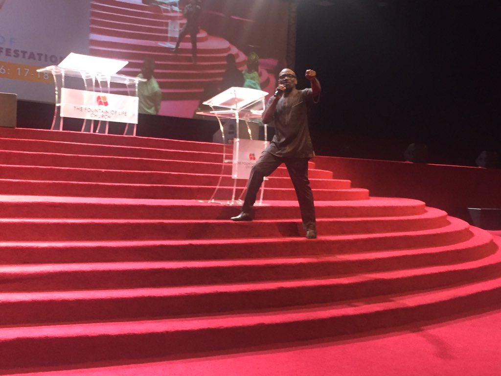Osunks's tweet photo. You r 2 pray 2 d Father in d name of Jesus. Wen it comes 2 d devil, u take authority. Know ur rights! @pastortaiwo https://t.co/qiH53huCSE