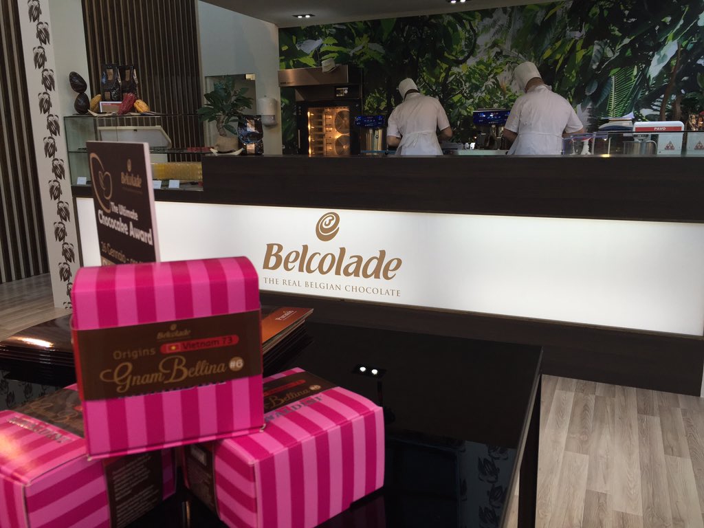 MolinariAlberto's tweet photo. Secondo giorno @SigepRimini tutto pronto allo stand @PuratosGroup #belcolade #gnambellina @Rinaldinipastry https://t.co/BtxSGBlD9h