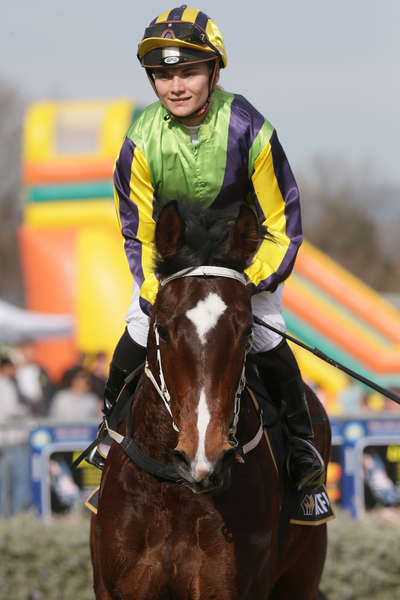 RussellWarwick2's tweet photo. Well done @deejohnson123 &amp; McKee/Cippendale @HaunuiFarm on a great victory @KarakaChat Million https://t.co/IX5e5nV7oD