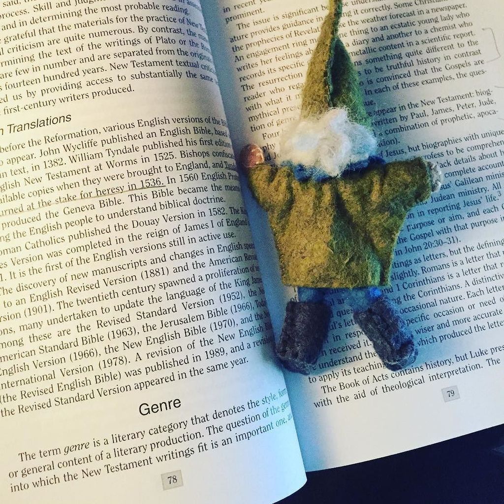 TheCaringTimes_'s tweet image. This weekend has been so exhausting. Jean Pierre needs a nap 📄📓📚😷😴 #homeworkoverload by nursinggnome