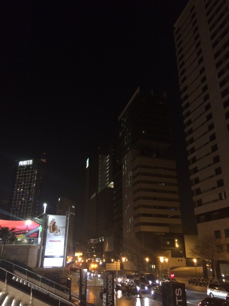 info_ledge's tweet photo. The Ledge is in Barcelona. Draw your own conclusions... https://t.co/CDFBAjxRaw