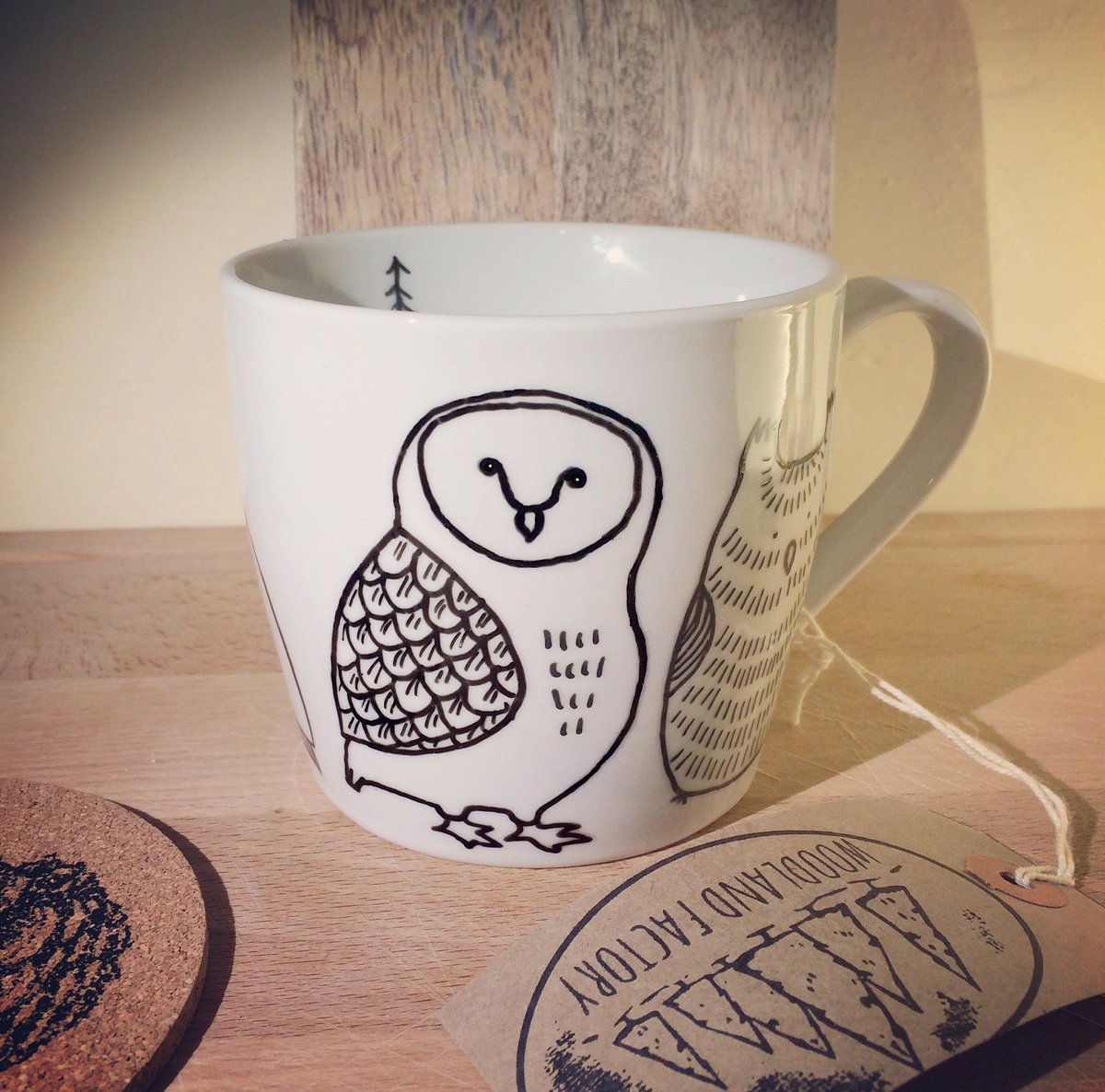 woodlandfactory's tweet photo. #Owl mug£15 #handmade #etsyshop #ceramics #animal #nature #bird #forest #vegan #gift #hoot
https://t.co/7Wt5NCZn2v https://t.co/5HC6cqwV2m