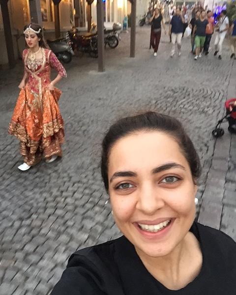 Nishsayss's tweet photo. Farah Talib Aziz Looked Towards the rich heritage that Istanbul holds;its bygone real #FTA #Ainyjafferi https://t.co/4gxBFDvMqs