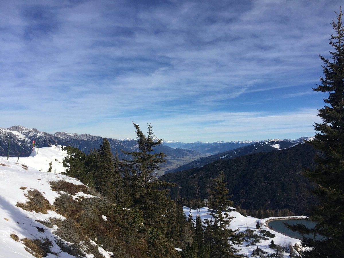 pisteio's tweet photo. Don't want to #getlost during your #skitrip? #download the #pisteapp now #forfree in the #apple #appstore! https://t.co/Yqr54c3P7h