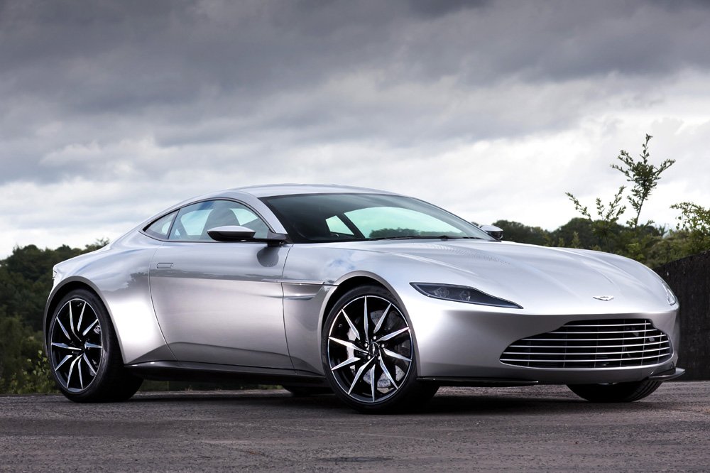 periodismomotor's tweet photo. A subasta el único Aston Martin DB10 que podrás comprar - https://t.co/s4H8CQcpOu #AstonMartin #DB10 https://t.co/rd4lVWfaHe