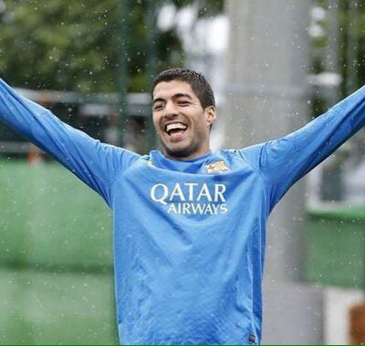 applestorepoci3's tweet photo. FELIZ CUMPLE MI ÍDOLO,ORGULLOSA QUE SEAS URUGUAYO, EL MEJOR DE TODOS LOS TIEMPOS @LUIS SUÁREZ https://t.co/1KWS0dROpT