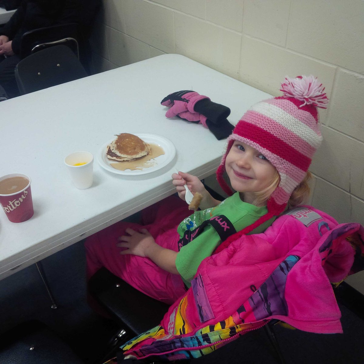 ryan17fleming's tweet photo. @RoblinParkCC pancake breakfast is soo good! #roblinpark https://t.co/HNYHqSJFWT