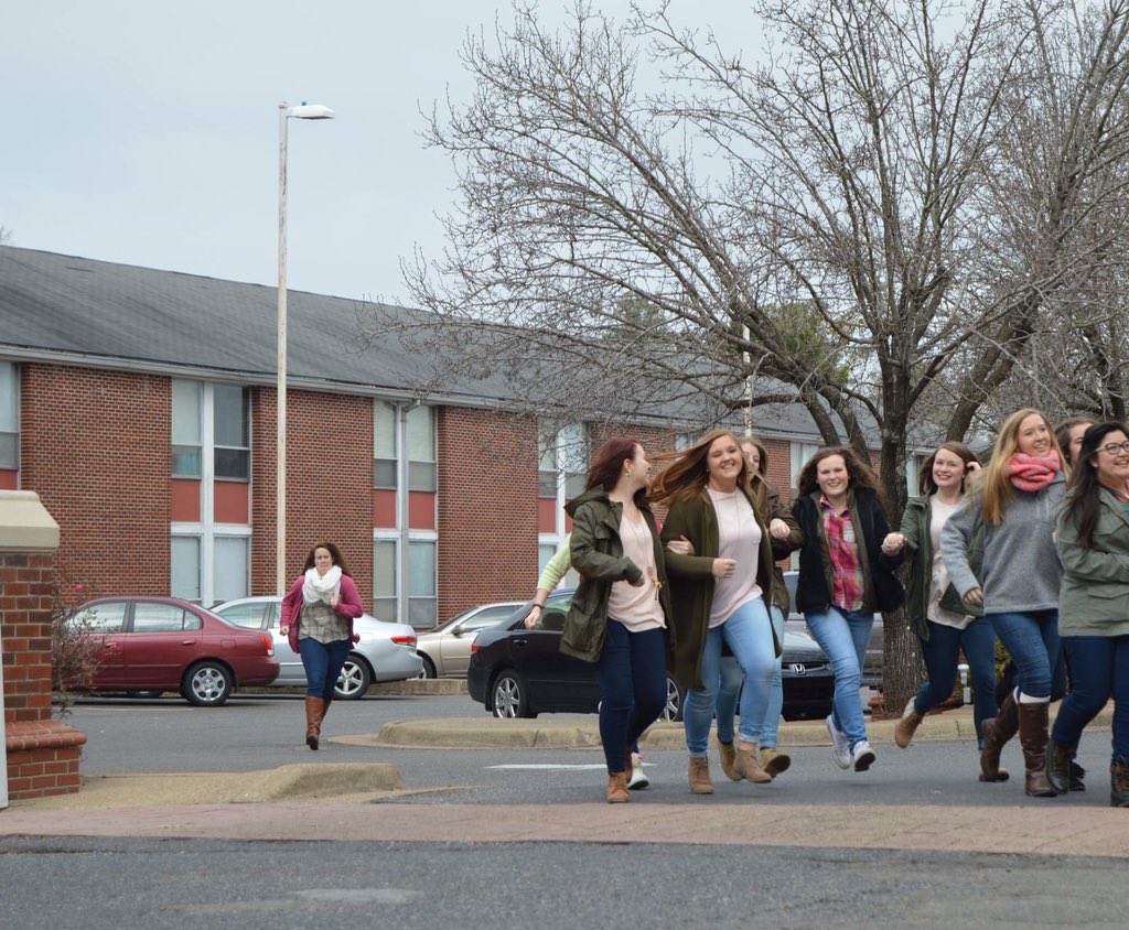 AlainaHiryak's tweet photo. when you forget it's bid day https://t.co/0WyF8PzfFi