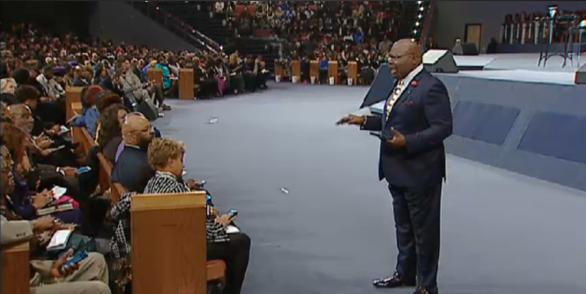 BishopJakes's tweet photo. Thank God for what He gave you! #GroundedinFinances #tphonline https://t.co/cd9jAMUEoW