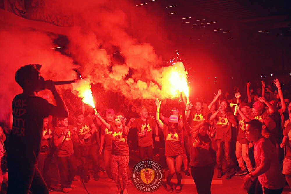 UISoloBabes's tweet photo. Ayoooolaaah mimiiin @UtdIndonesiaSLO gini lagiii 😄😘😍 https://t.co/F14qi1639x