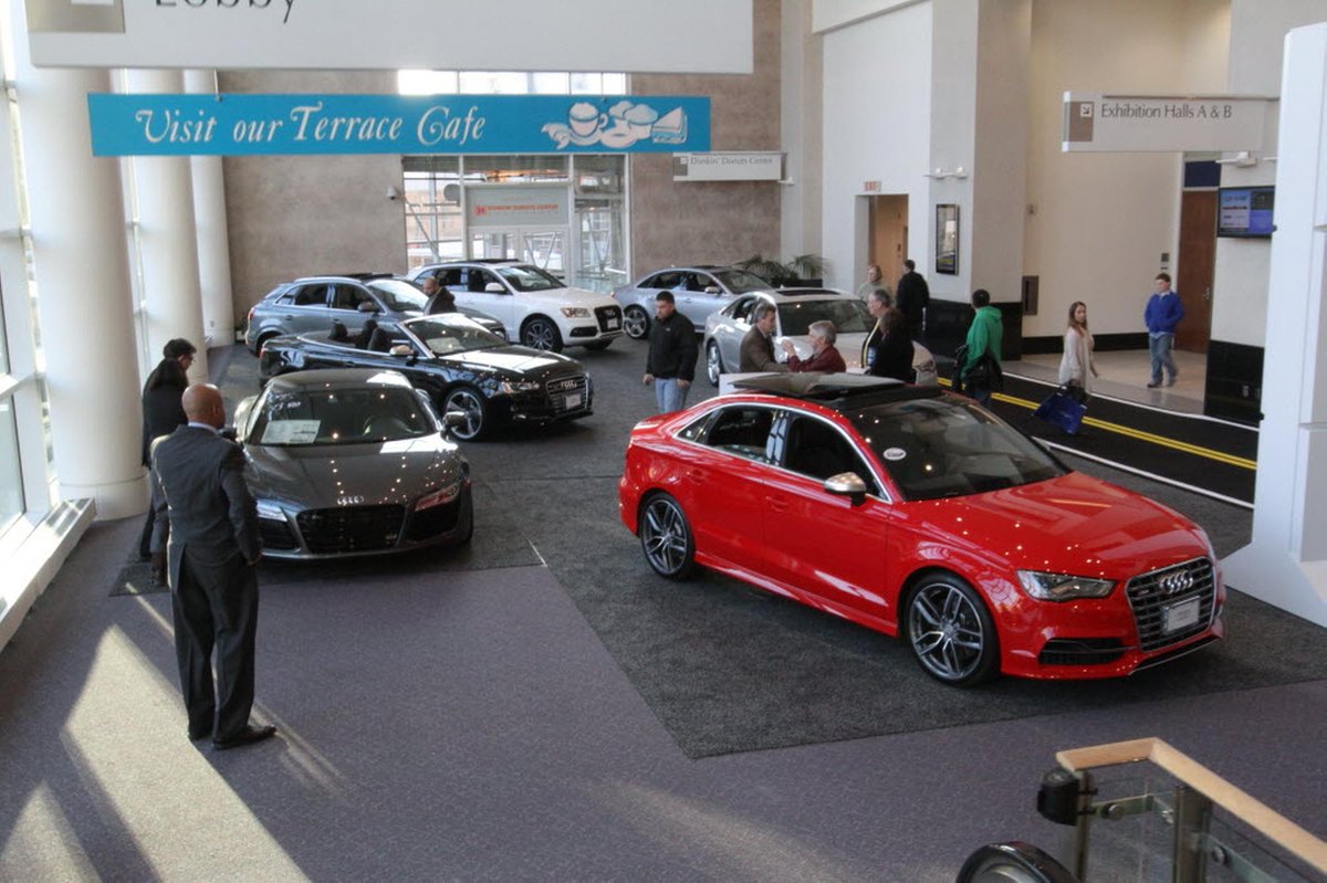AlanRosenbergPJ's tweet photo. Luxury, 'green' vehicles coming to #ProvidenceAutoShow. @NEAutoShow https://t.co/psTFLGyaCD https://t.co/klNEnFvgua
