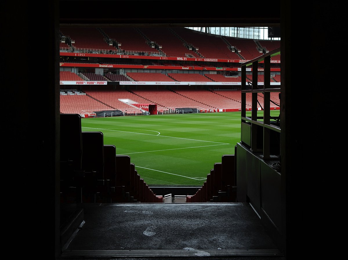 Arsenal's tweet image. As usual, Emirates is looking pitch perfect ahead of today's huge #AFCvCFC showdown. How are you feeling, Gooners?