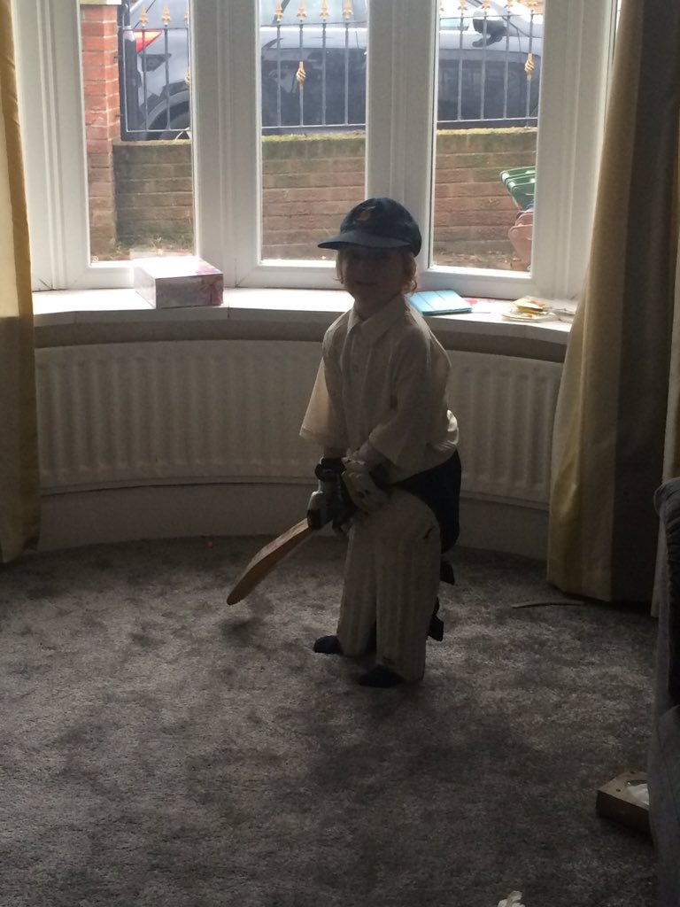 pshields80's tweet image. Cricket practice this morning, I wonder want William wants to do this afternoon? #PracticeMakesPerfect #longspell