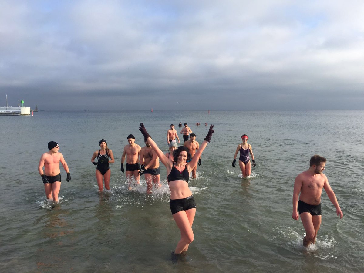 makashya's tweet photo. I DID IT! SWIMMING IN WINTER:) awesome feeling #wintersports #morsy @gdynia https://t.co/eHgdSLCPvR