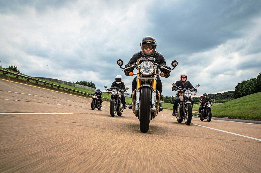 UKTriumph's tweet photo. Are we now a nation of riders? Great to see new bike registrations reach a record high in 2015! https://t.co/DxVtvlOh97