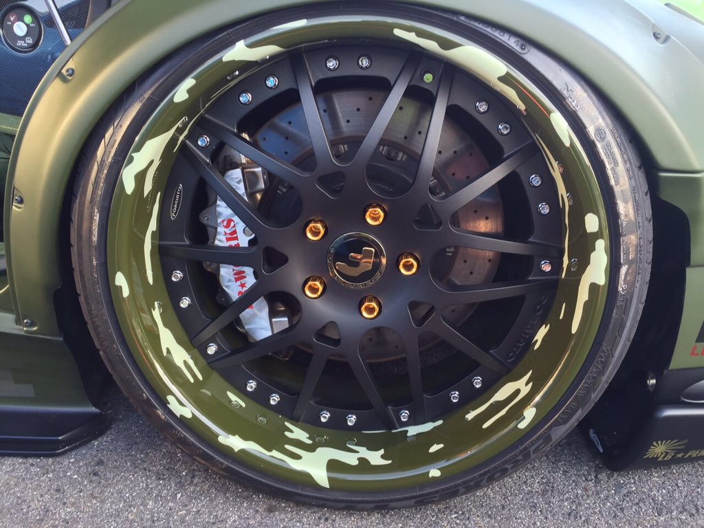 LBworks5's tweet photo. part②
#Lamborghini #urakan #libertywalk #LBworks #LBperformance https://t.co/gxEpp4EuOY