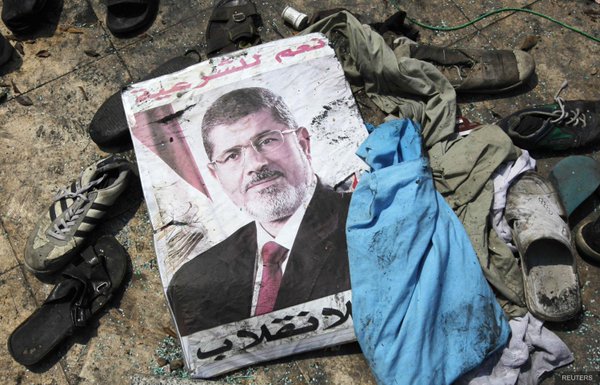 ForeignAffairs's tweet photo. Why do so many democratic transitions fail? History offers some insights: https://t.co/bKitQrMzPu https://t.co/pli7CV6XXx