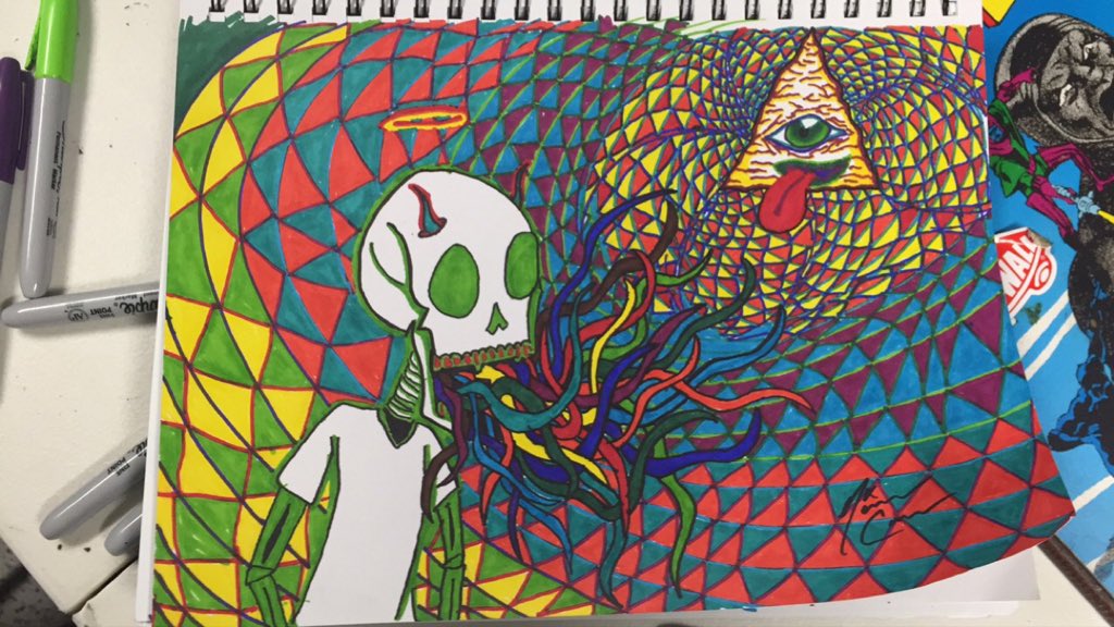 deslovve's tweet photo. this is nic's recent piece, it's sick af. #psychedelicthoughts https://t.co/jdK0Ng2gkZ