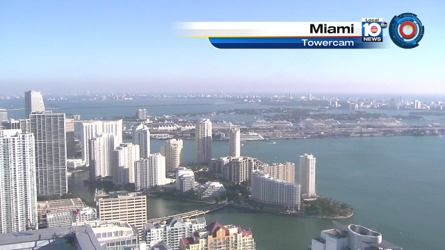 SUNNY & CHILLY - Good morning South Florida! A sunny but chilly Sunday for us. Join us now for your forecast! https://t.co/K0iQJP2yJP