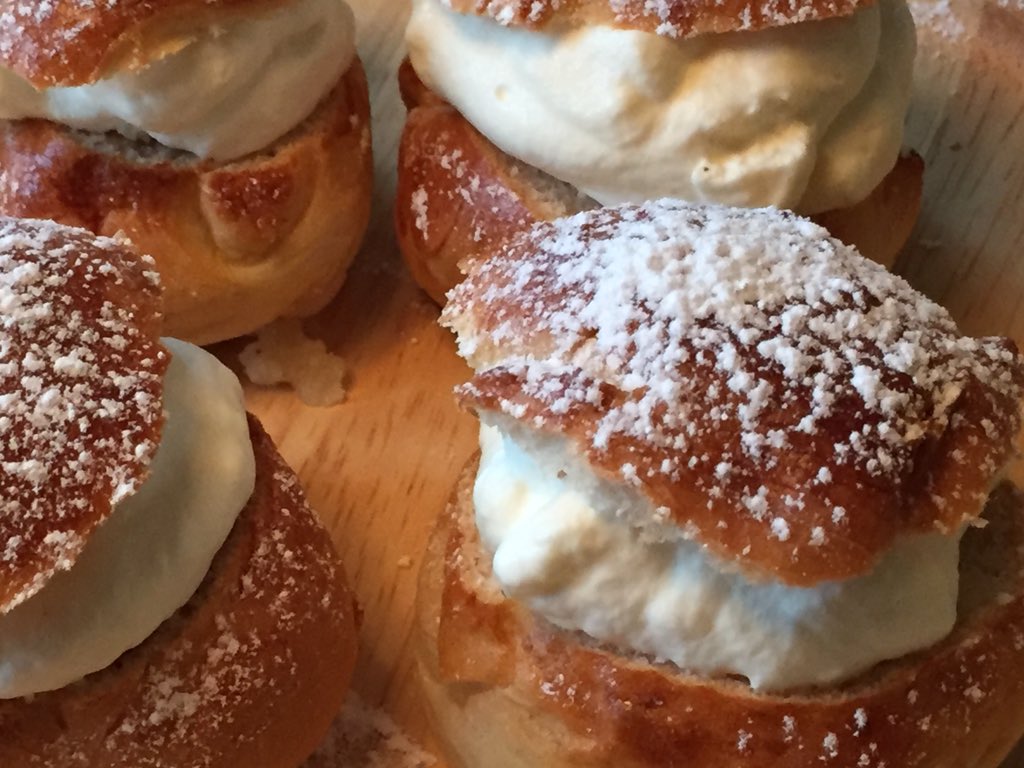 gotjobe's tweet photo. #hemlagade #semlor https://t.co/wROIZYiJla