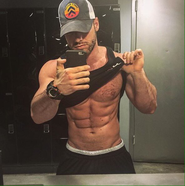 Gamer_Abs's tweet image. 102 is what I woke up to 👍👍💪