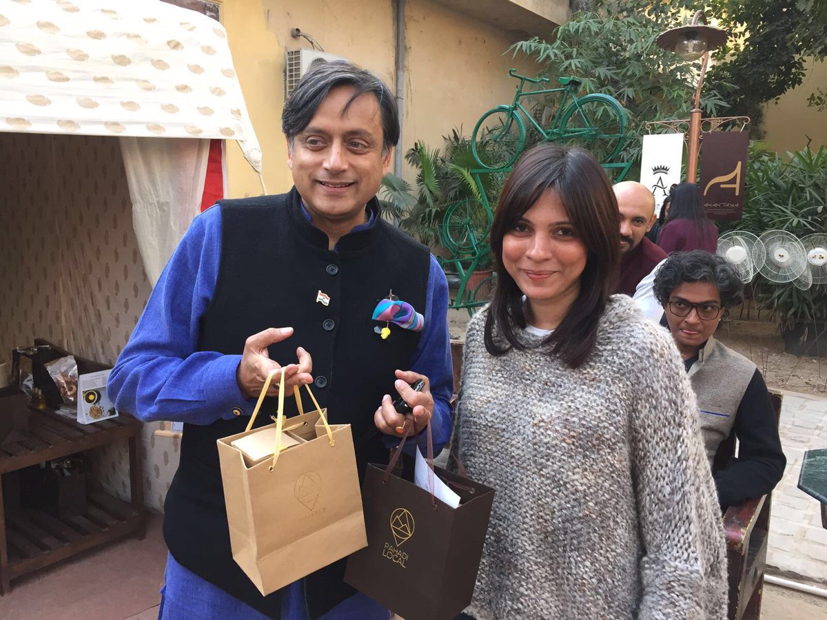 pahadilocal's tweet photo. @ShashiTharoor RT @jjfirefly thank u! At the #pahadipureexperience #usefeellove #JaipurLitFest #buzzatthelitfest https://t.co/qWgpG9jV41