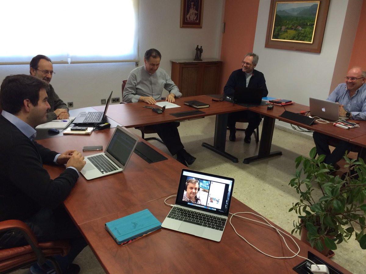 nandosdb's tweet photo. Jornada de trabajo con el Rector Mayor en su reunión con el Consejo Inspectorial. https://t.co/ZA5ilJjgSt