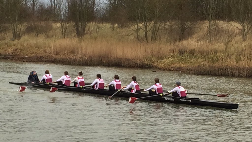 SheffieldCityRC's tweet photo. Stills from the #SheffieldHallam women's 8+ #BostonHead #Sheffield #Rowing @hallamrowing https://t.co/7n1lS0jIyy