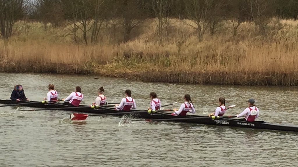 SheffieldCityRC's tweet photo. Stills from the #SheffieldHallam women's 8+ #BostonHead #Sheffield #Rowing @hallamrowing https://t.co/7n1lS0jIyy