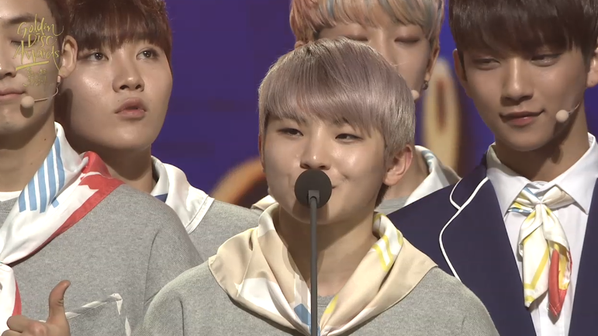 SEVENTEEN_TH's tweet photo. [Trans/goldendisc] หมวดหมู่เพลง jtbc2 รางวัลรุคกี้ - #เซเว่นทีน ยินดีด้วยนะครับ. #30thGoldenDisc https://t.co/7YbIb7kcjN