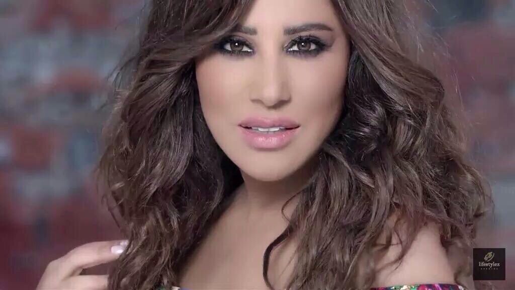 najwakaram's tweet photo. hayda li bi chajje3ni deyman enni ejtihid mou2abil Hal 2e2beel l kbir
5.000.000 choukran https://t.co/QmN9G0Dwk6 https://t.co/OFQEsg7VhD
