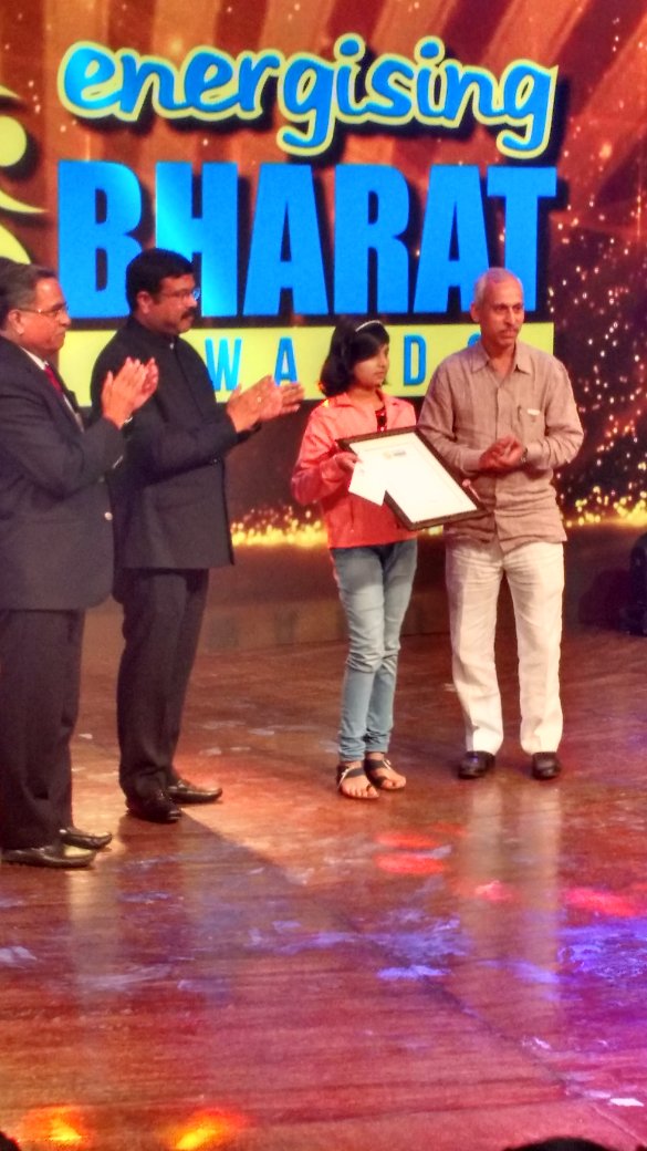 40BPCL's tweet photo. Special mention to 12 yr old Kumari Shrushti Narendra Nerkar for her commendable work towards water conservation. https://t.co/WZftu7nNvc