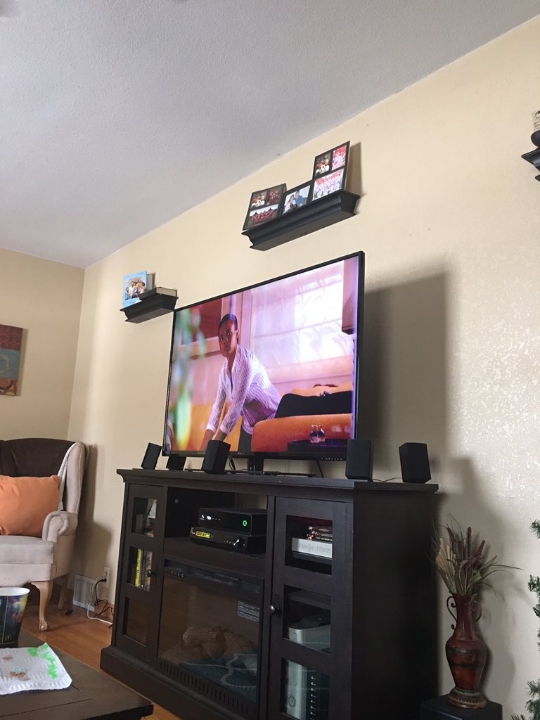 MOverhake's tweet photo. Criminal minds on Netflix. https://t.co/5LsRUDfNiz