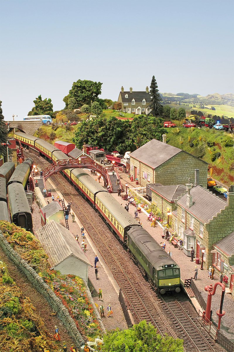 Updated our website goathlandin00.co.uk take a look. 
Hope to see some of you at the shows