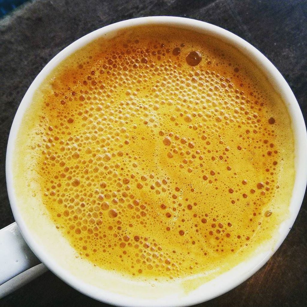 Testing out a golden latte - a citrus and spice black #tea #latte, mixed with #turmeric mi… ift.tt/1S3vNNQ