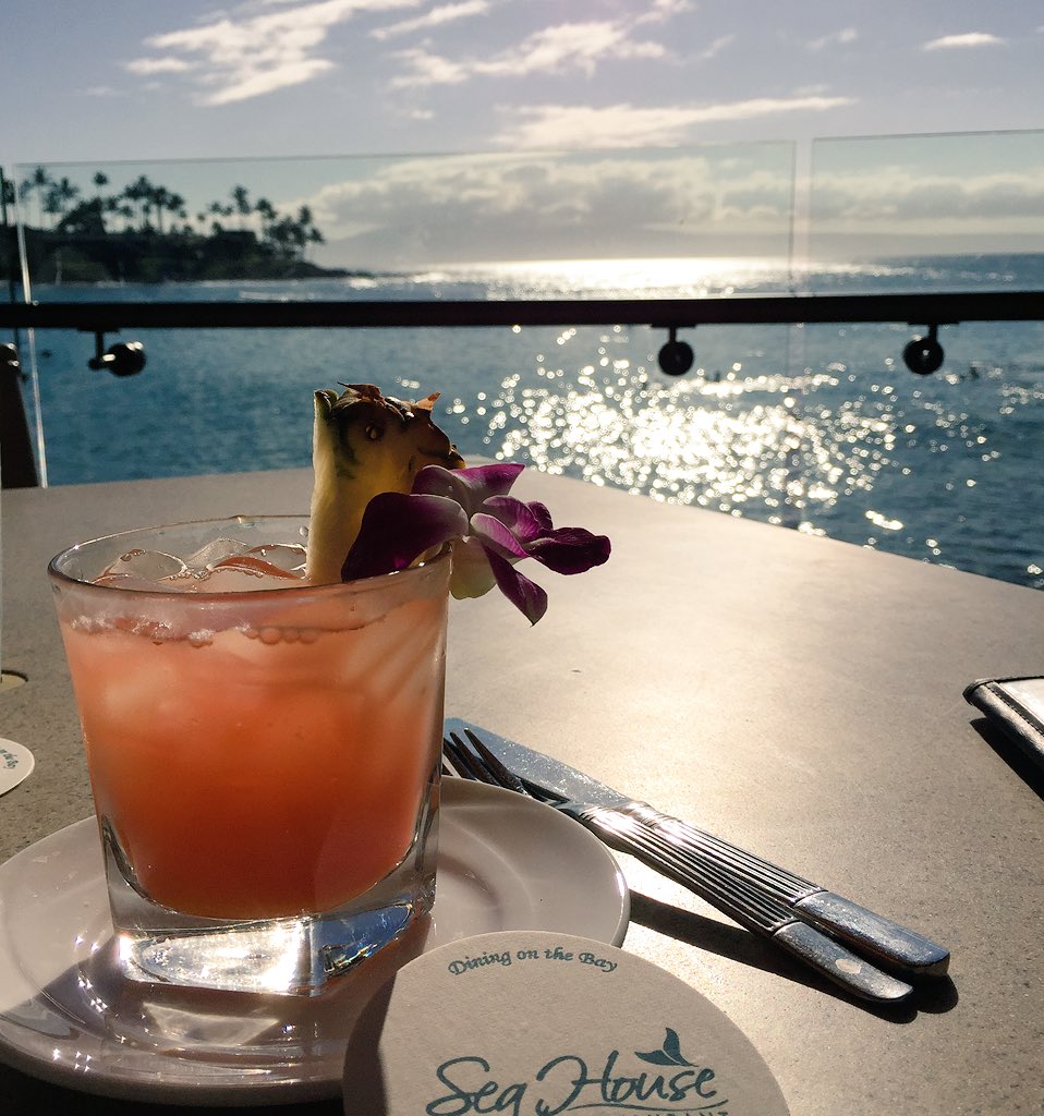 kathycordayusa's tweet photo. Places to thaw by...Maui No Ka Oi (Maui is the best!) 😎 #cordayphoto #travel #sharingthealoha #bliss https://t.co/leiUdJ4pYq
