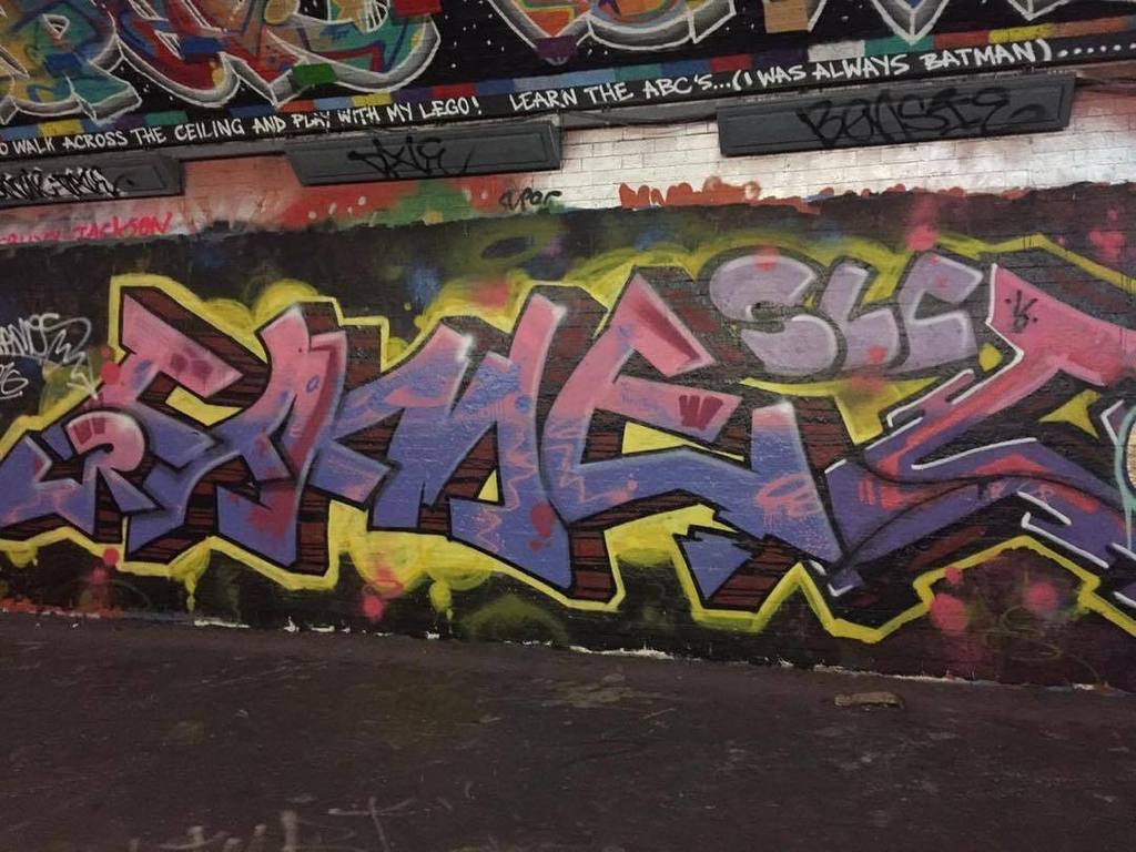 StArtEverywhere's tweet photo. Love this #graffiti #leakestreettunnel #leakestreet #streetart #london #leakestreetgraffiti #graffitiart #londonstr… https://t.co/2H3IoCtgBD