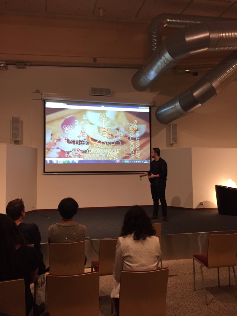 hackformaten's tweet image. Healthyfier present their case