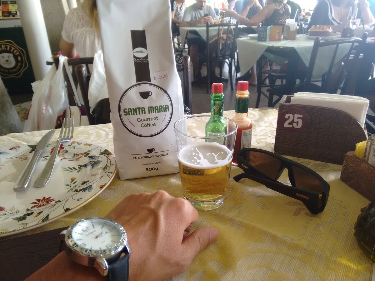 murilo_di's tweet photo. Chopp agora e um delicioso coffee depois.. https://t.co/XiVLT3qHa2
