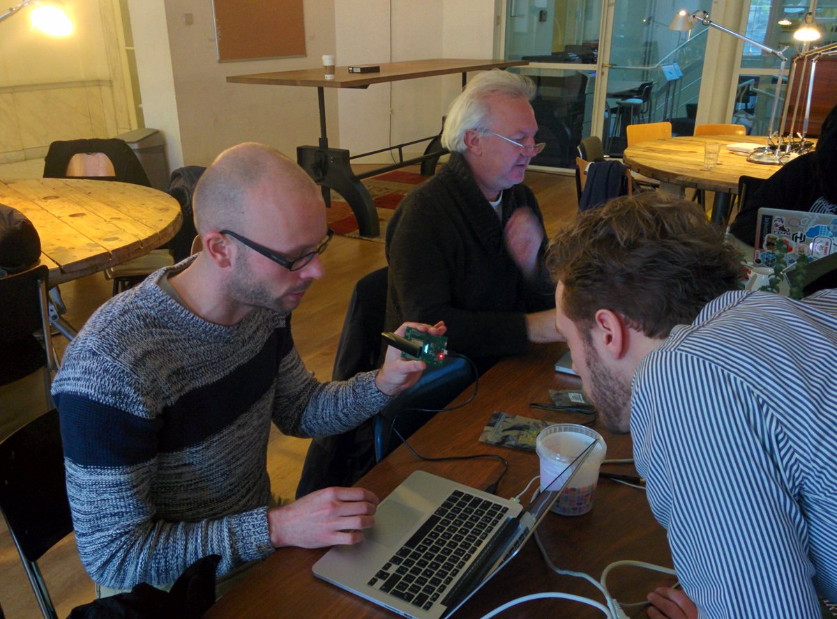 thethingsntwrk's tweet image. We love Go! Nearing the end of the awesome @gophergala at our office! Want to join our #oss? let @johanstokking know