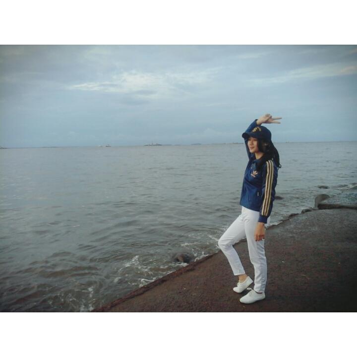 lestari_emon's tweet image. Sendiri menunggu hall yg selalu tak pasti dan tak kunjung datang membawa makanan haha 😁